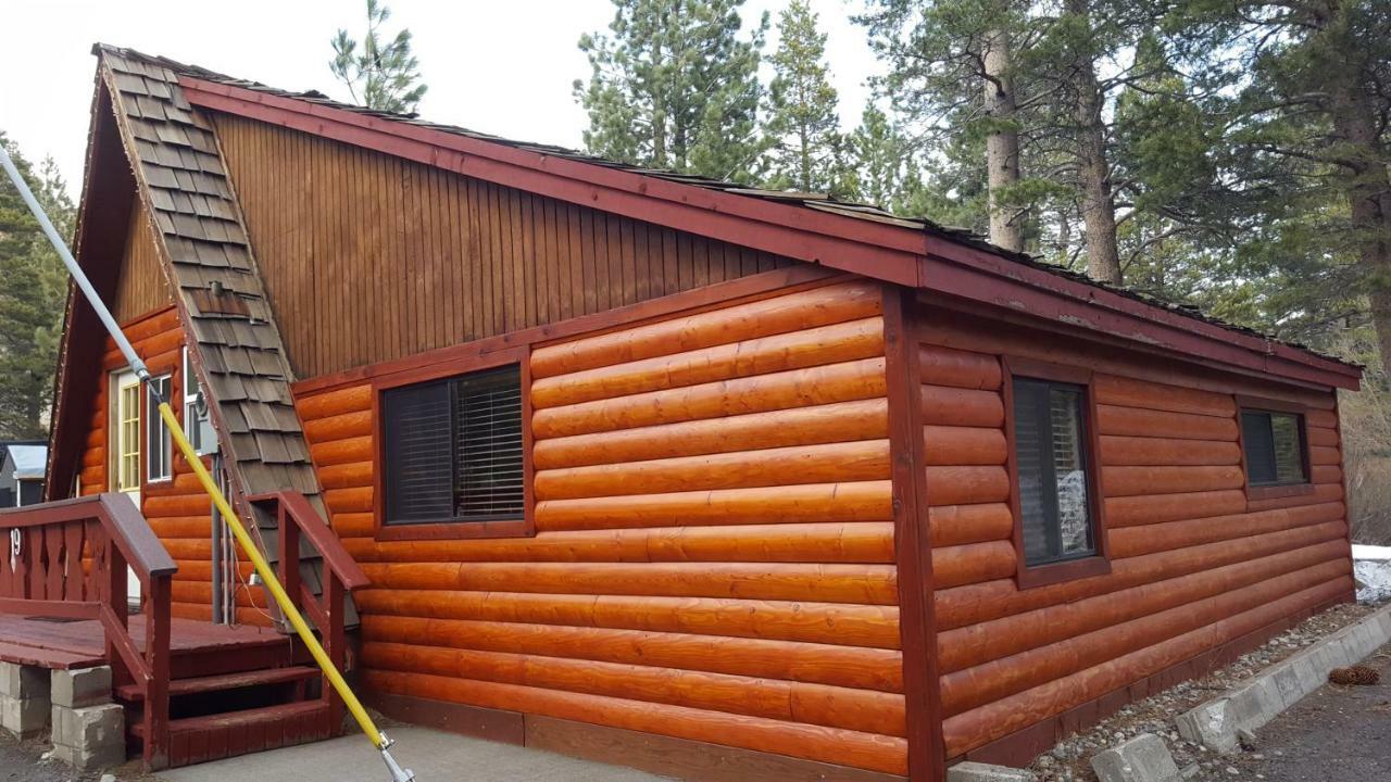 Reverse Creek Lodge ジューンレイク 部屋 写真