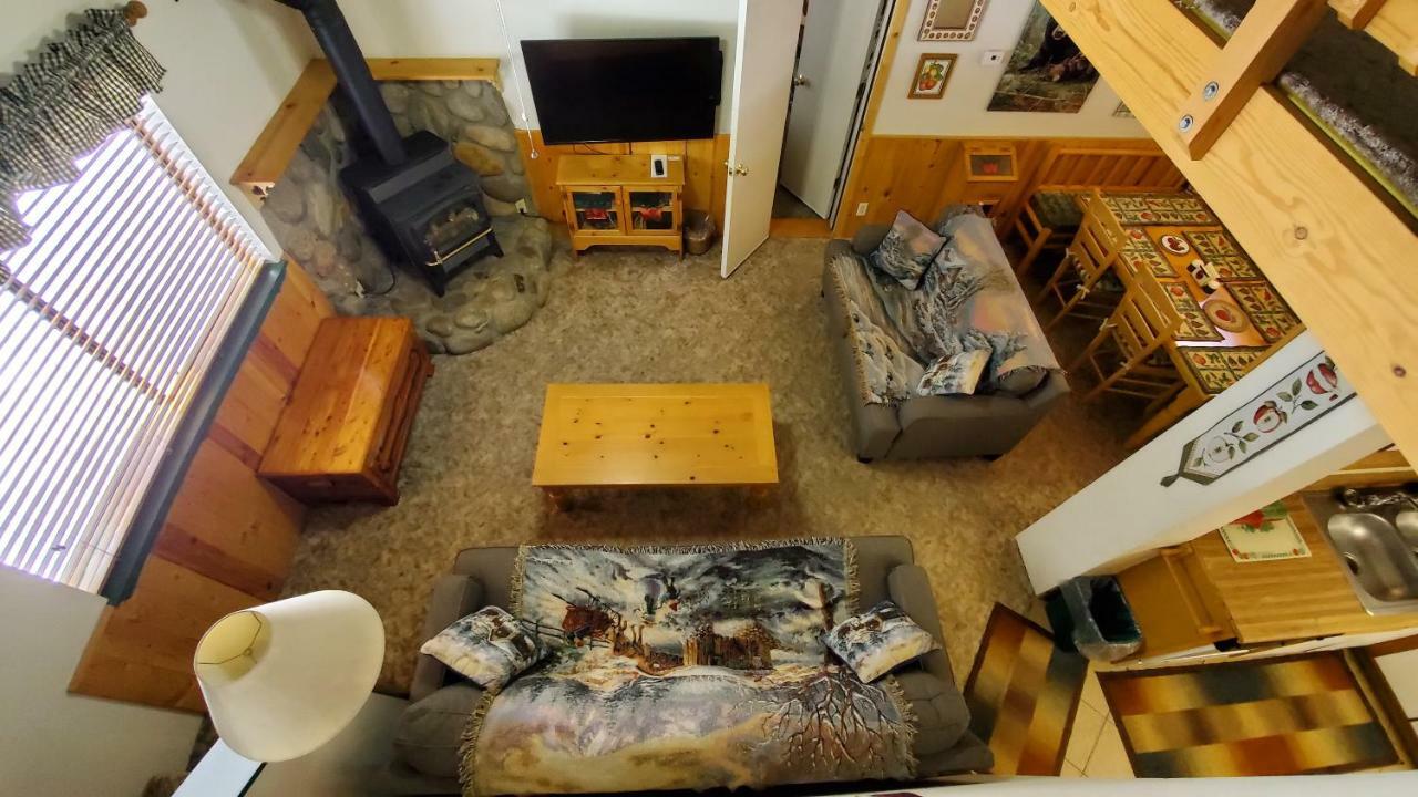 Reverse Creek Lodge ジューンレイク エクステリア 写真