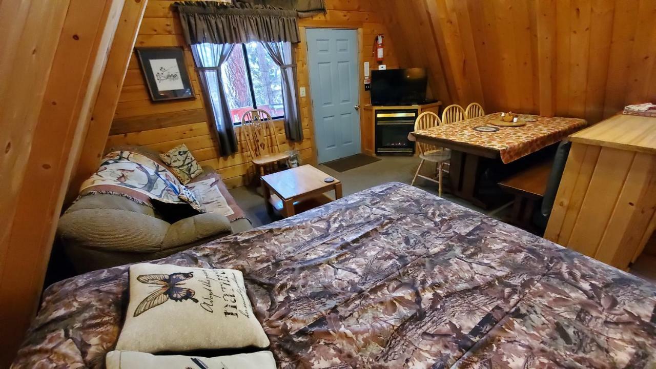 Reverse Creek Lodge ジューンレイク エクステリア 写真